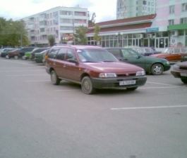 Нельзя ЗДЕСЬ стоять... Какое слово лишнее?