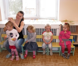 ОДИН ДЕНЬ С... воспитателем  детского садика