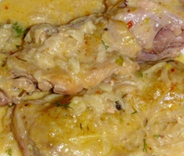 Курица в луковом соусе 