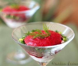 Сельдь под муссом из свеклы