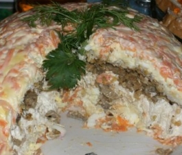 Слоёный салат с курицей   